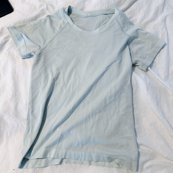 lululemon athletica Tops - Lululemon Swiftly Tech Short Sleeve Race Length Shirt